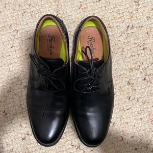 Florsheim Mens size 8 1/2 dress shoes